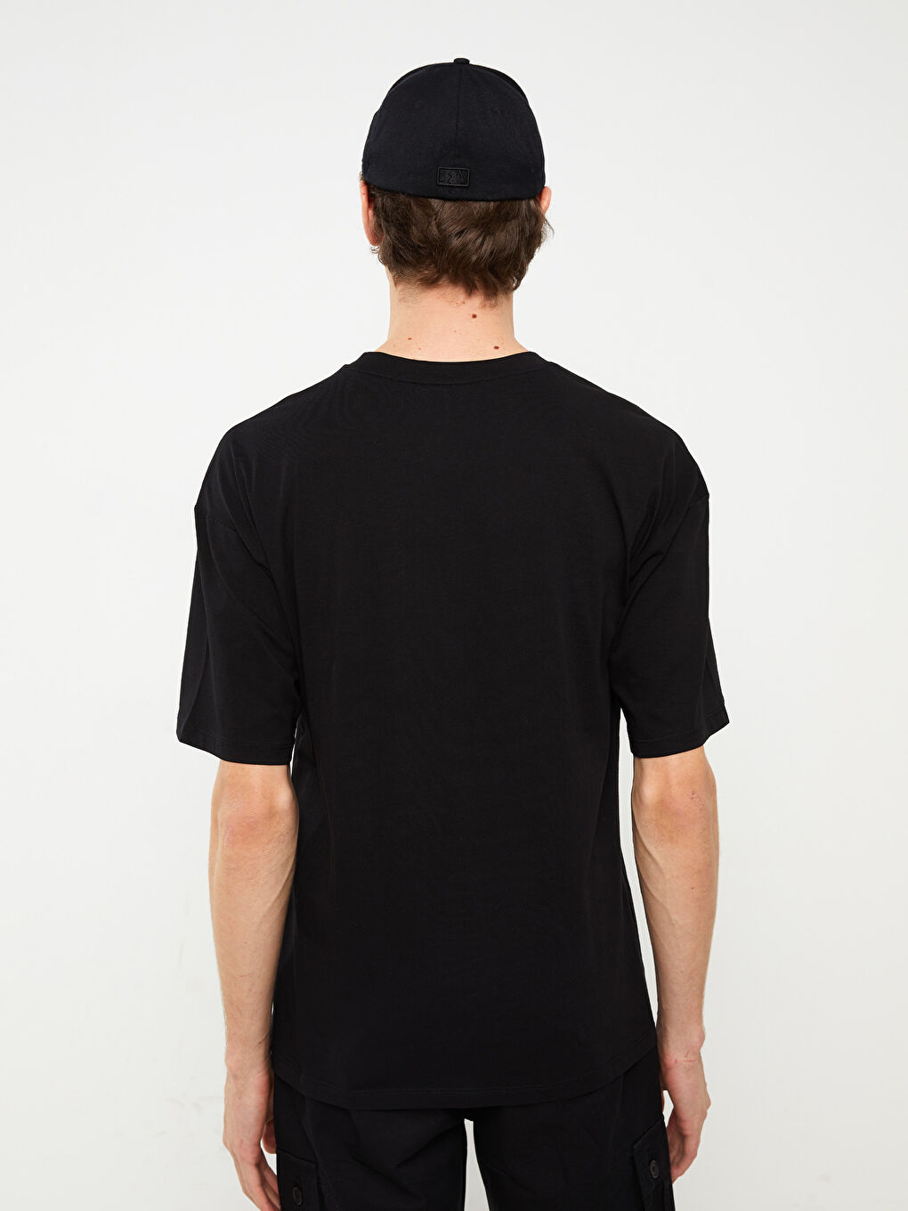 Siyah Bisiklet Yaka Kısa Kollu Baskılı Penye Erkek Tişört-4