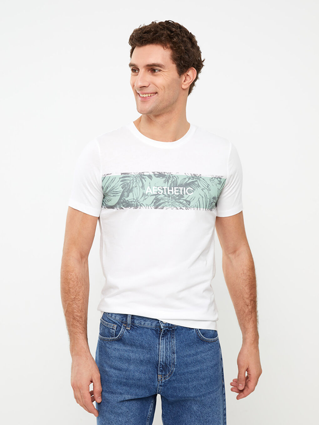 Beyaz Bisiklet Yaka Kısa Kollu Baskılı Penye Erkek Tişört-1