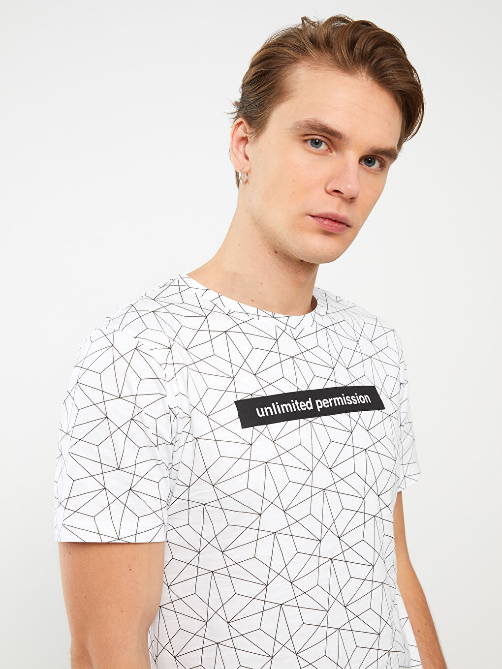 Beyaz Bisiklet Yaka Kısa Kollu Baskılı Penye Erkek Tişört-1