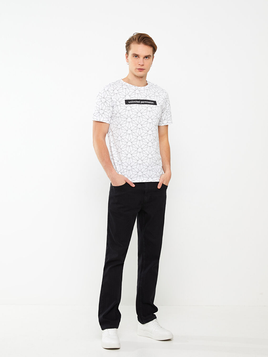 Beyaz Bisiklet Yaka Kısa Kollu Baskılı Penye Erkek Tişört-2