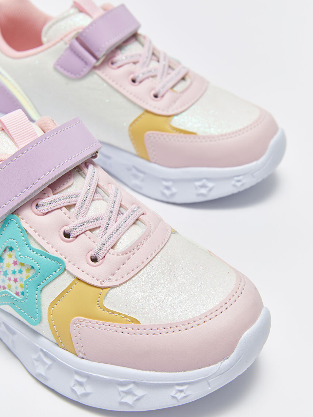 Light on Outsole Girls' Active Sneakers-3