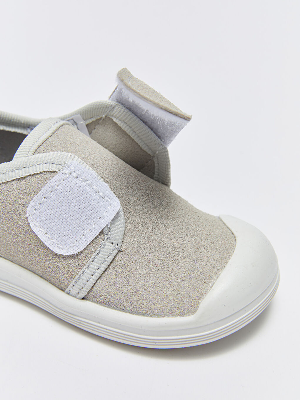 LCW STEPS Velcro Closure Baby Girl First Step Shoes -S3DR23Z1-SHE