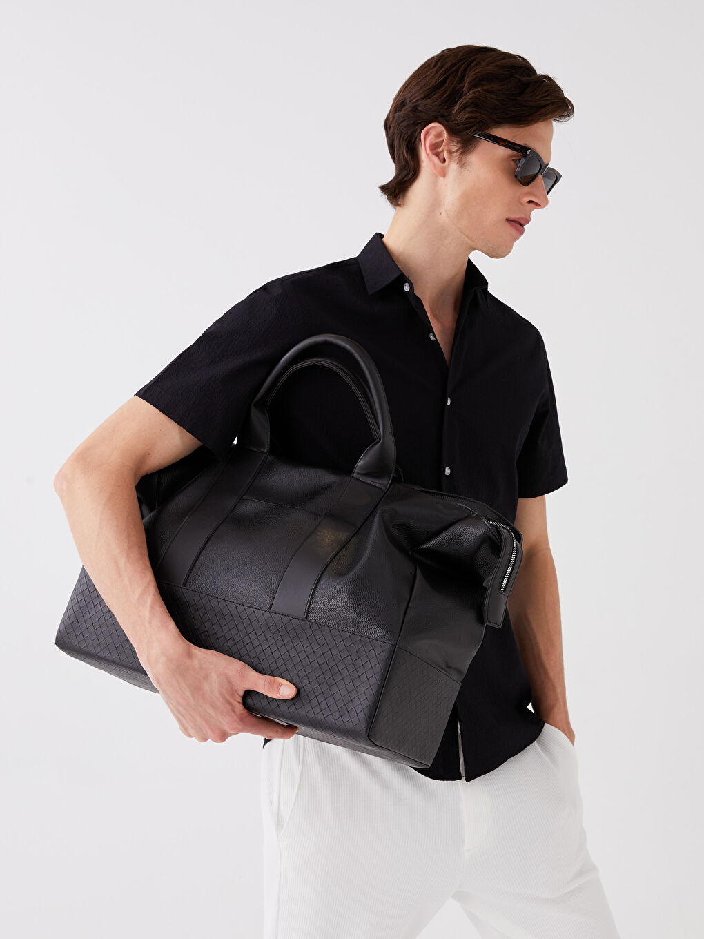 Siyah Deri Görünümlü Erkek Valiz-1