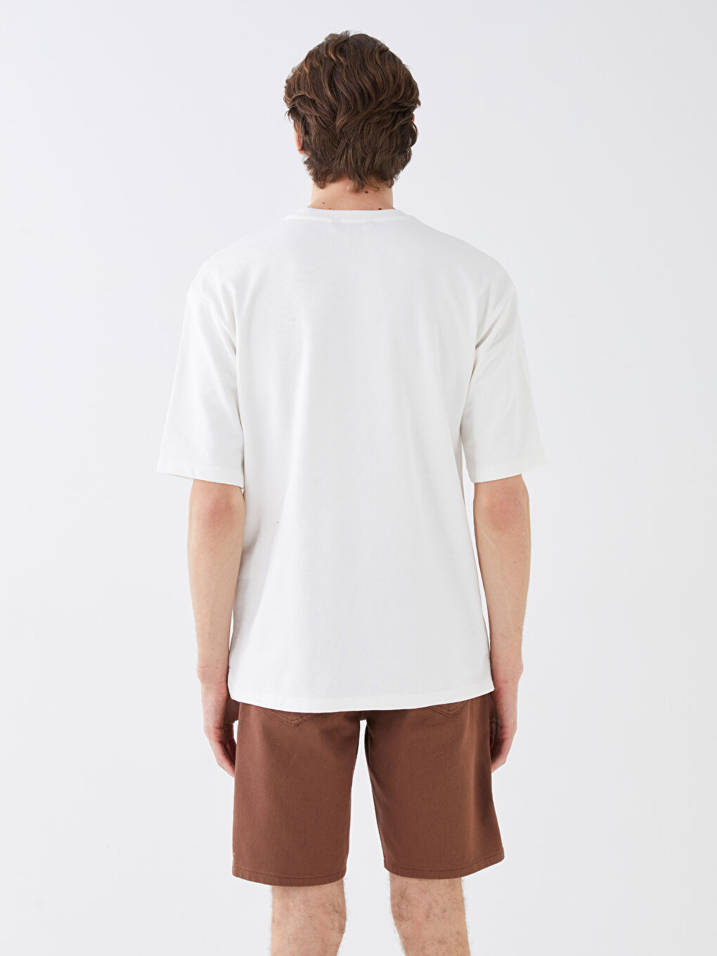 Beyaz Bisiklet Yaka Kısa Kollu Baskılı Erkek Sweatshirt-4