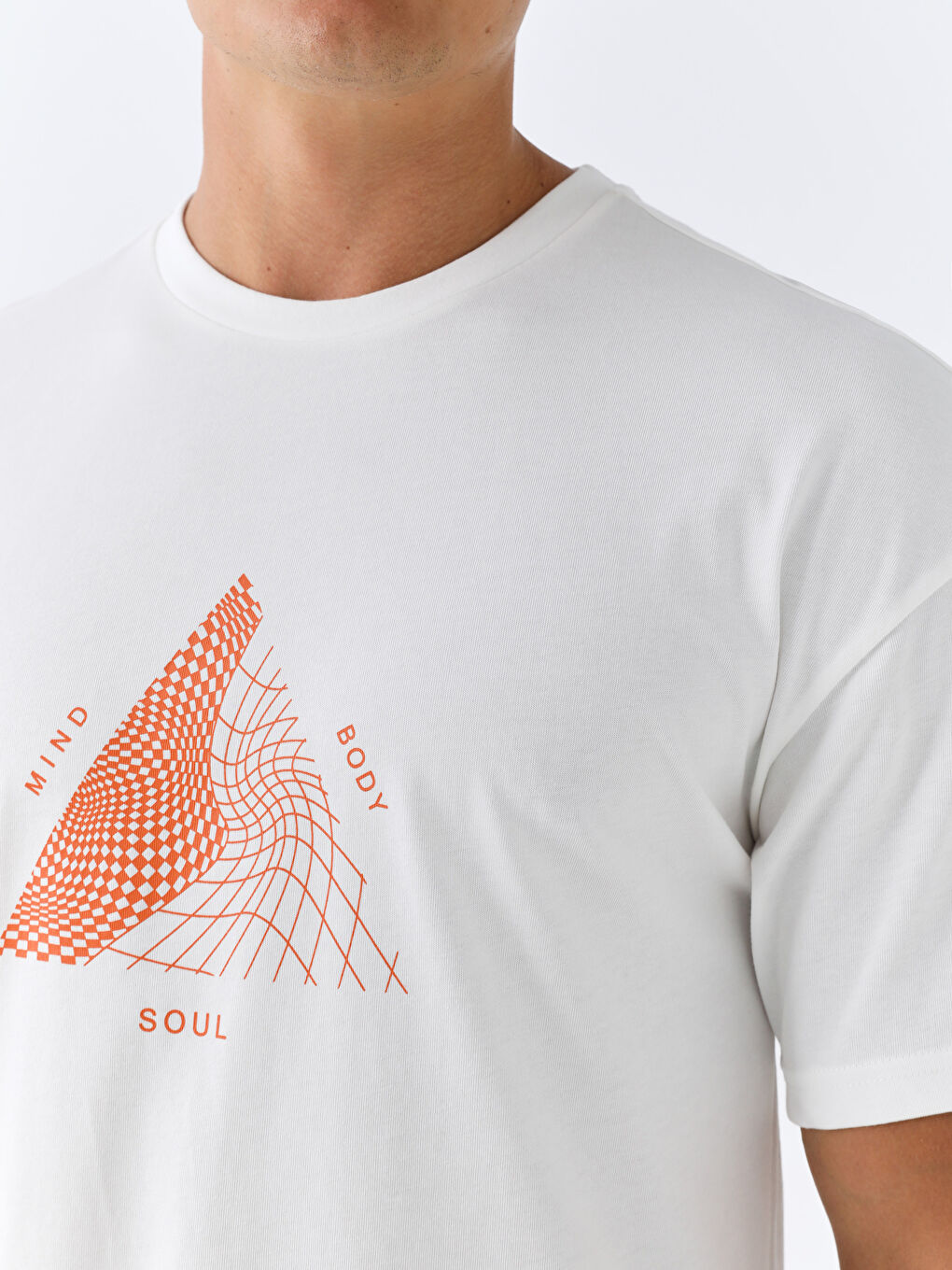 Ekru Bisiklet Yaka Kısa Kollu Baskılı Erkek Spor Tişört-3