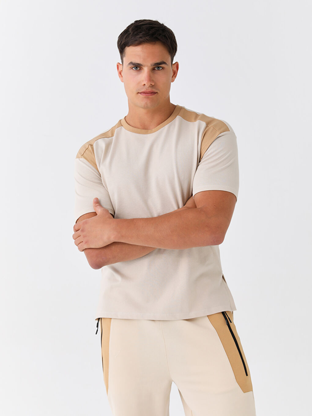 Bej Bisiklet Yaka Kısa Kollu Erkek Spor Tişört