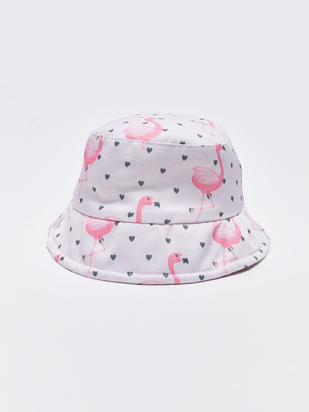 قبعة دلو نسائية مزخرفة