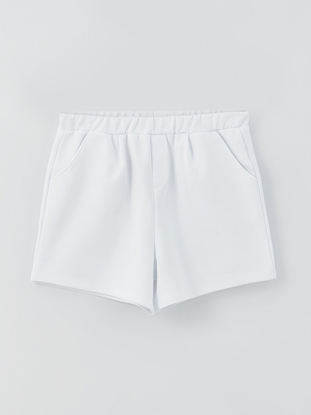 Beyaz Beli Lastikli Basic Kız Çocuk Şort