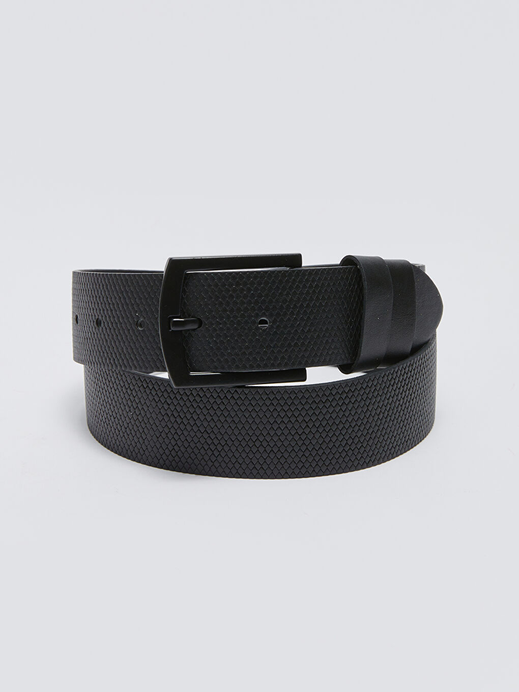 Siyah Deri Görünümlü Desenli Erkek Kemer