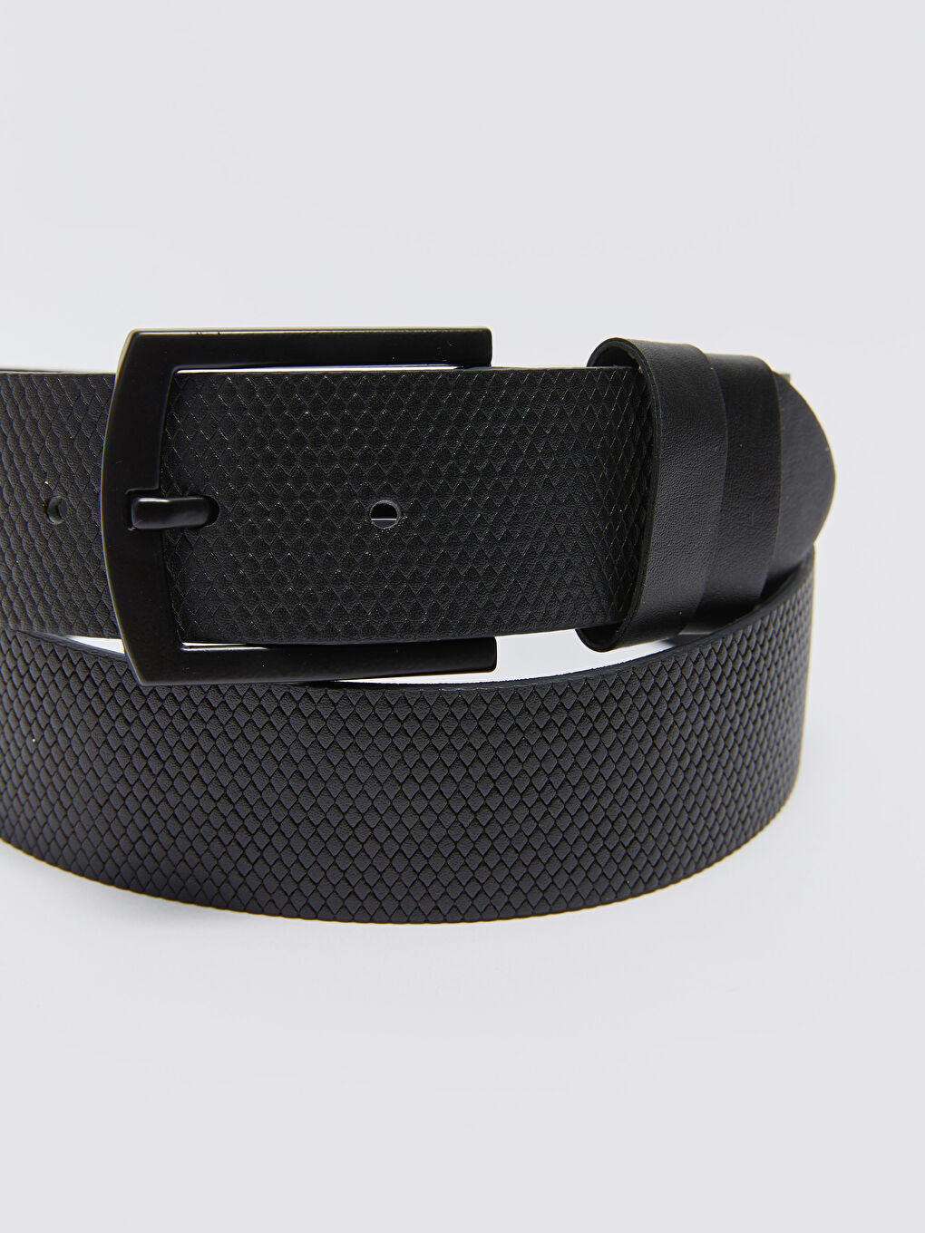 Siyah Deri Görünümlü Desenli Erkek Kemer-1