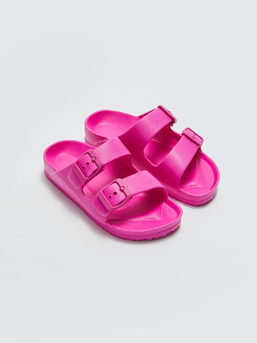 Fuşya Toka Detaylı Kız Çocuk Terlik
