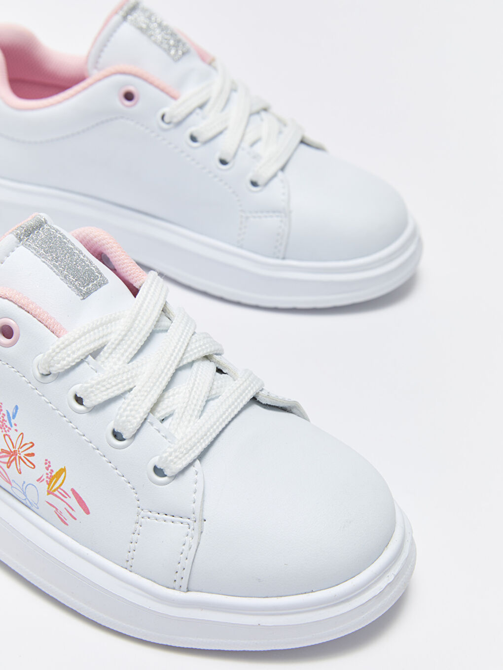 Beyaz Bağcıklı Kız Çocuk Spor Ayakkabı-2