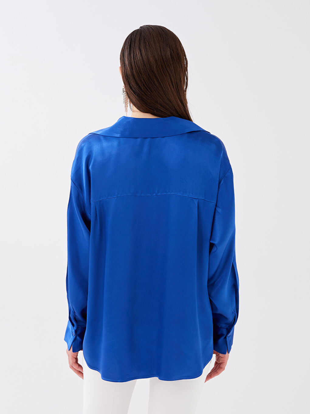 Mavi Düz Uzun Kollu Saten Oversize Kadın Gömlek-4