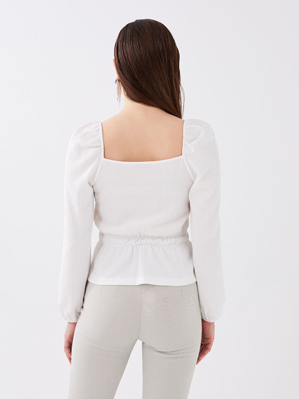 Ekru Kare Yaka Düz Uzun Kollu Kadın Bluz-4