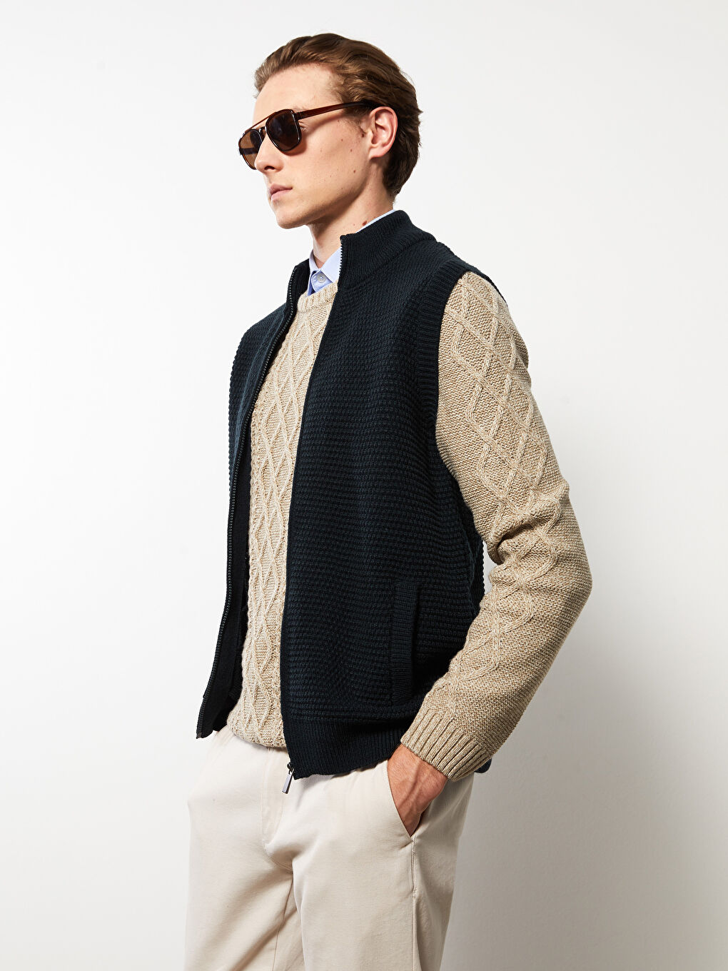 LCWAIKIKI Classic Regular Fit Funnel Neck Men's Knitwear Waistcoat -S3DT55Z8-EL0