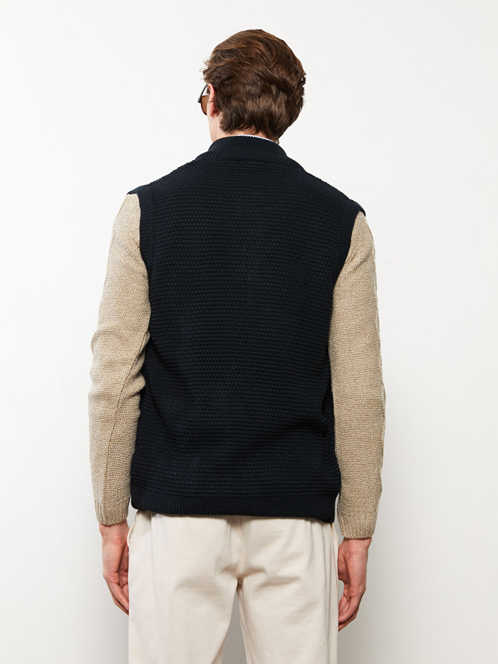 LCWAIKIKI Classic Regular Fit Funnel Neck Men's Knitwear Waistcoat -S3DT55Z8-EL0