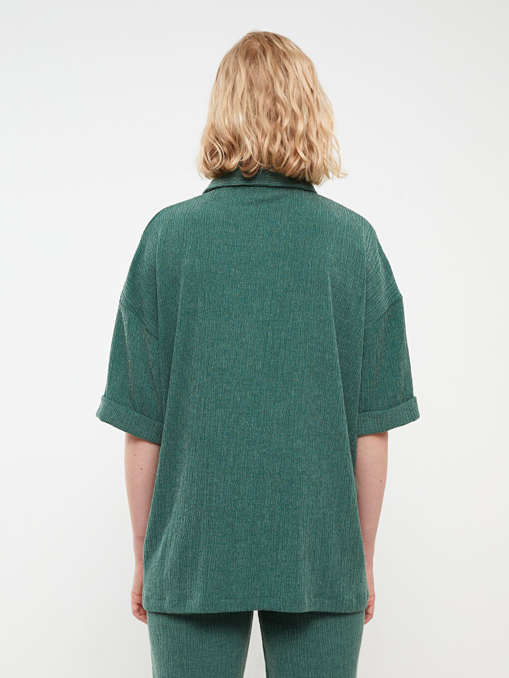 Yeşil Gömlek Yaka Düz Kısa Kollu Oversize Kadın Bluz-4