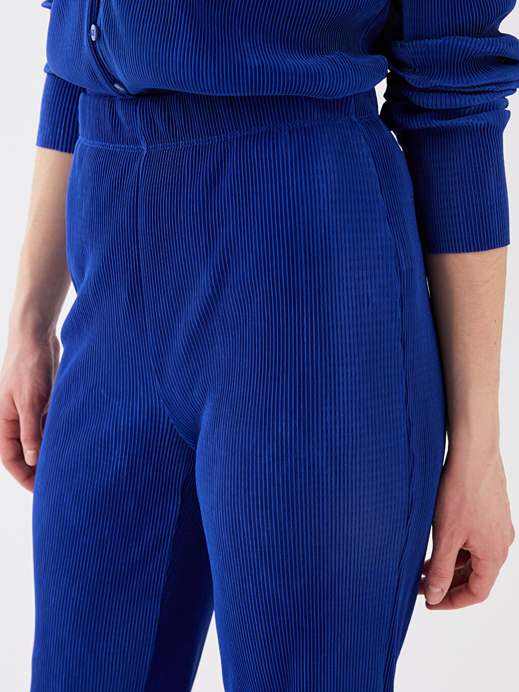 Lacivert Beli Lastikli Düz Geniş Paça Kadın Pantolon-2