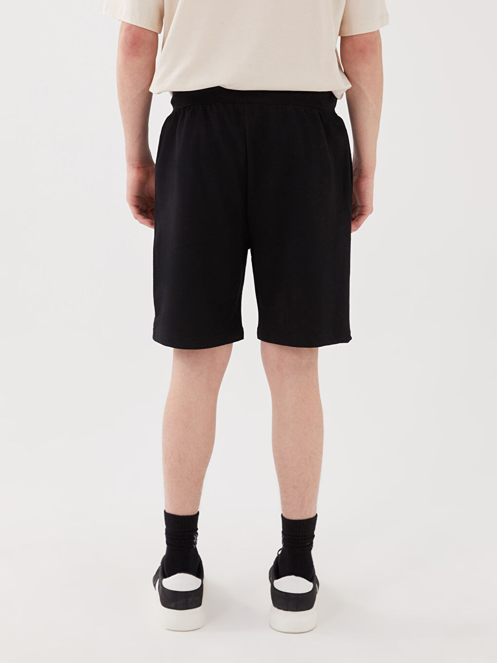 Siyah Standart Kalıp Baskılı Erkek Şort-4