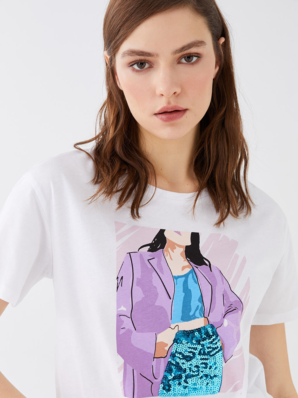 Beyaz Bisiklet Yaka Baskılı Kısa Kollu Kadın Tişört-2