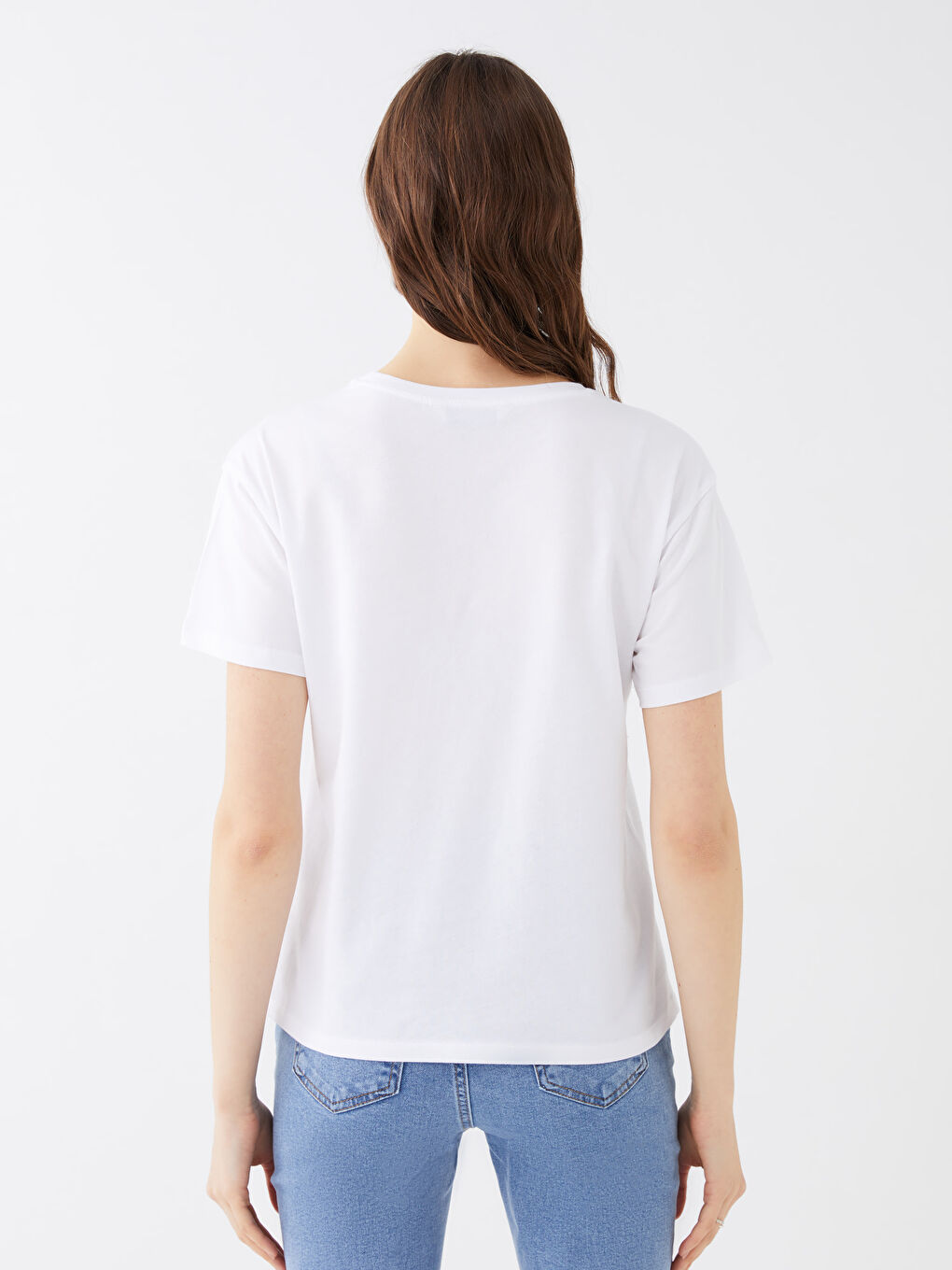 Beyaz Bisiklet Yaka Baskılı Kısa Kollu Kadın Tişört-4