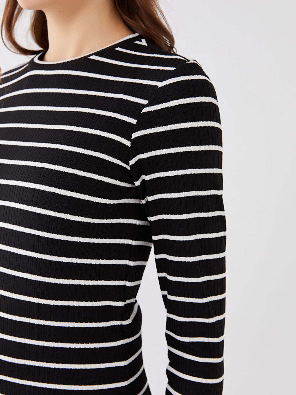 Siyah Bisiklet Yaka Çizgili Uzun Kollu Kadın Body-3