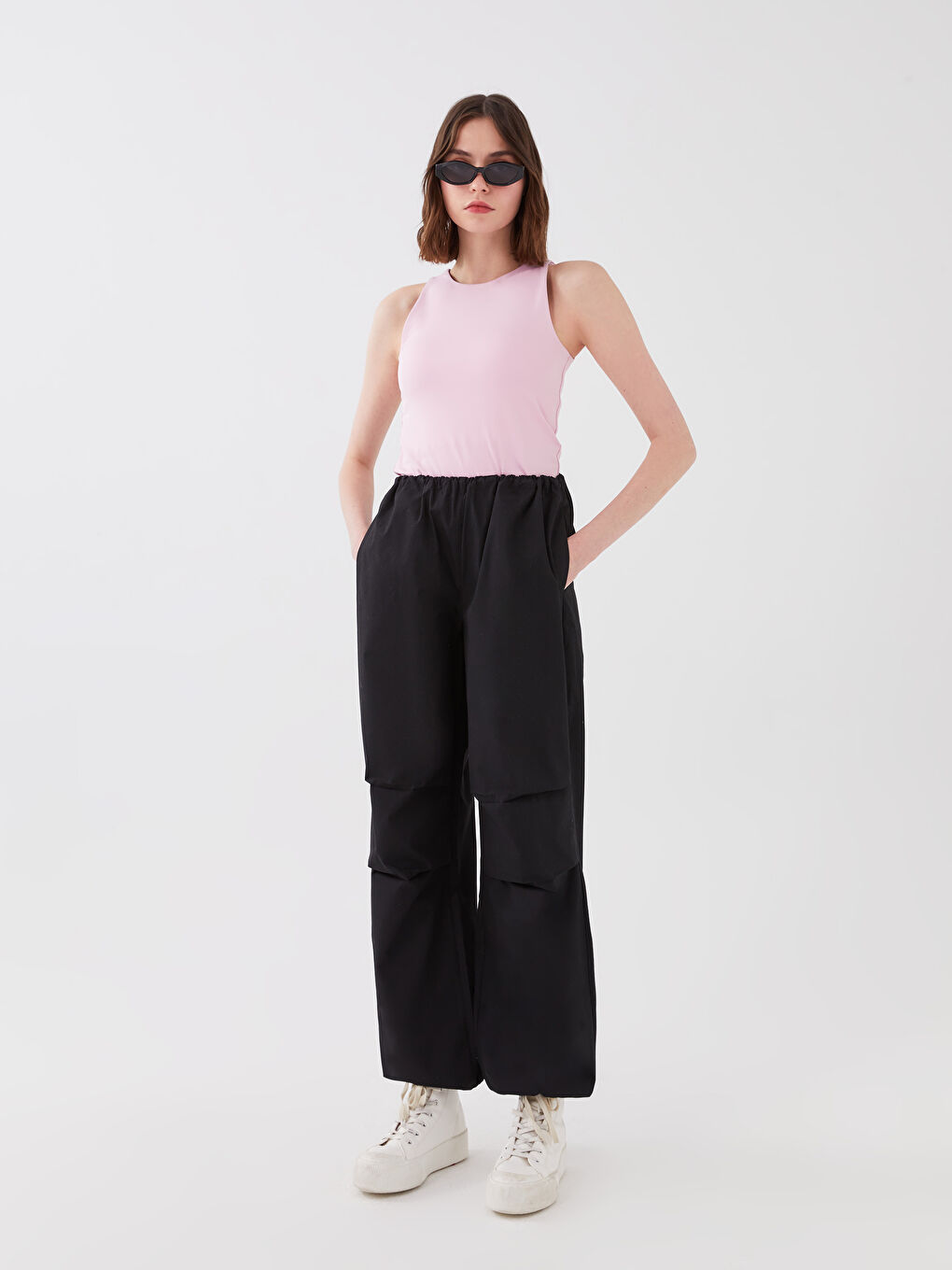Siyah Kadın Beli Lastikli Düz Paraşüt Pantolon