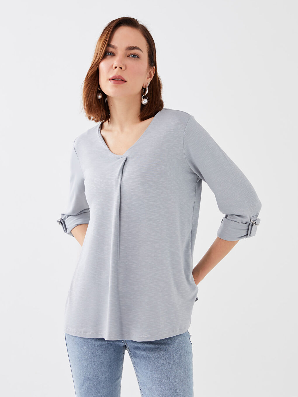 Gri V Yaka Kendinden Desenli Uzun Kollu Kadın Tişört
