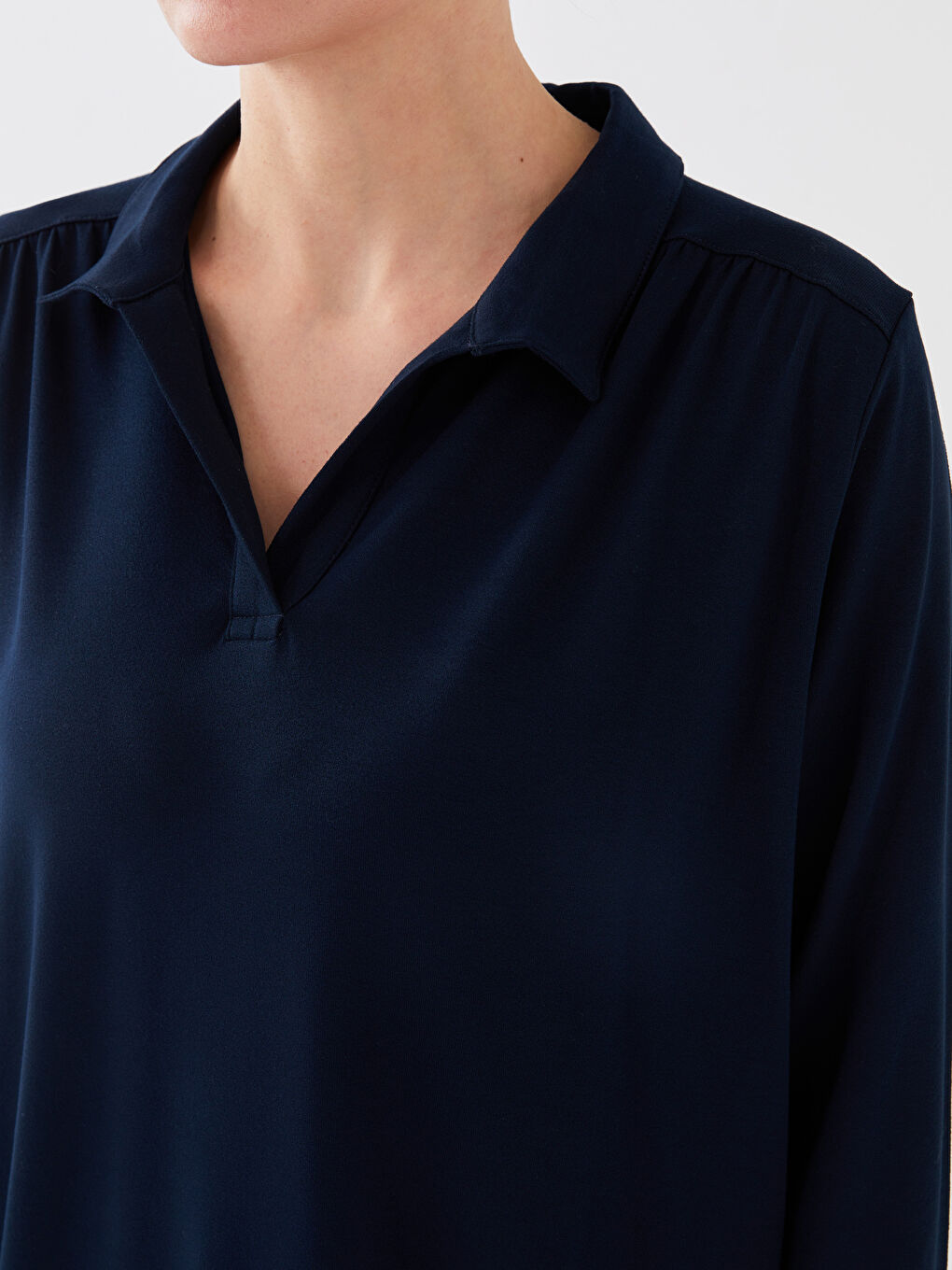 Lacivert Polo Yaka Düz Uzun Kollu Kadın Bluz-3