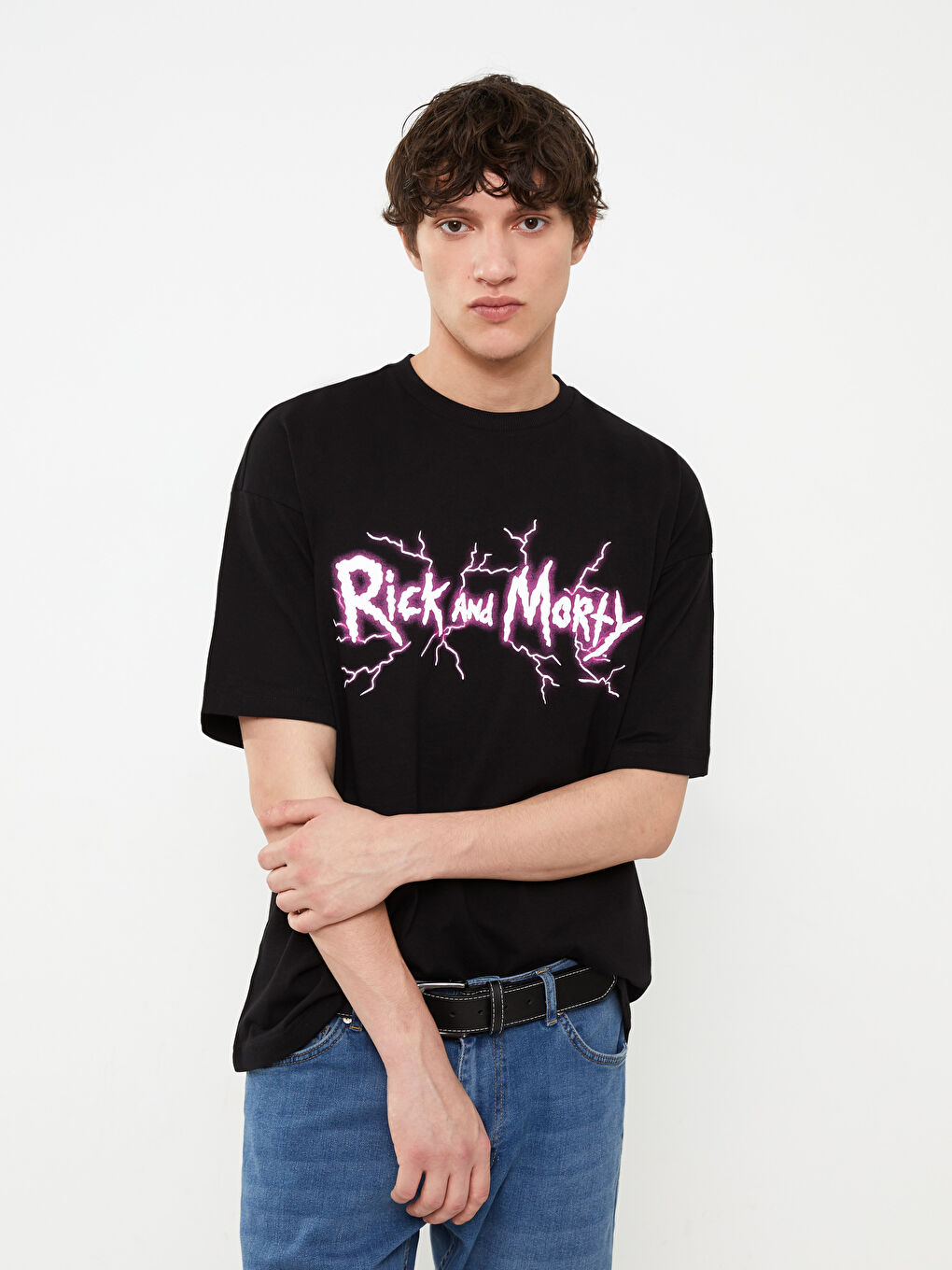 Siyah Bisiklet Yaka Kısa Kollu Rick and Morty Baskılı Penye Erkek Tişört-1