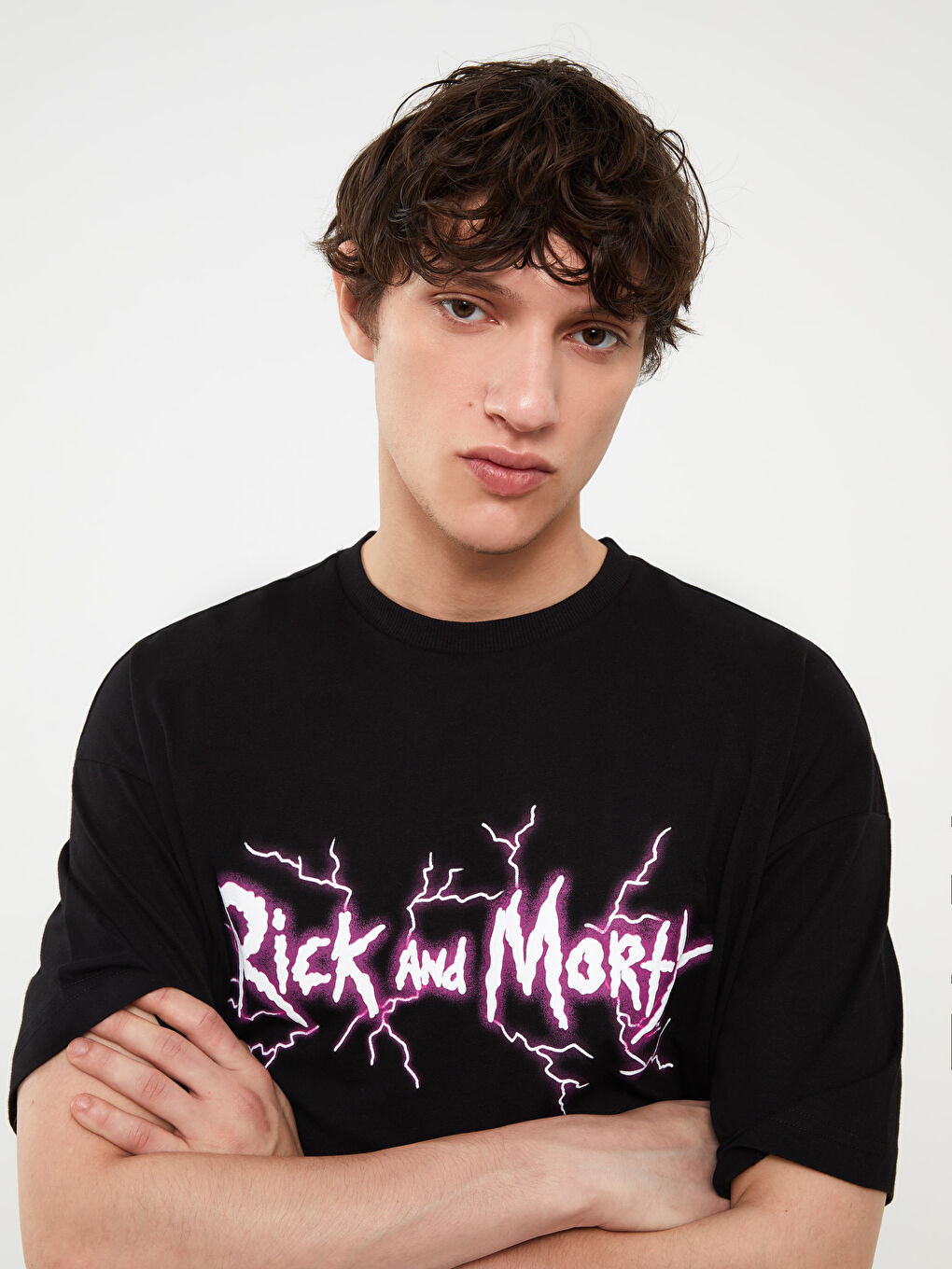 Siyah Bisiklet Yaka Kısa Kollu Rick and Morty Baskılı Penye Erkek Tişört-3