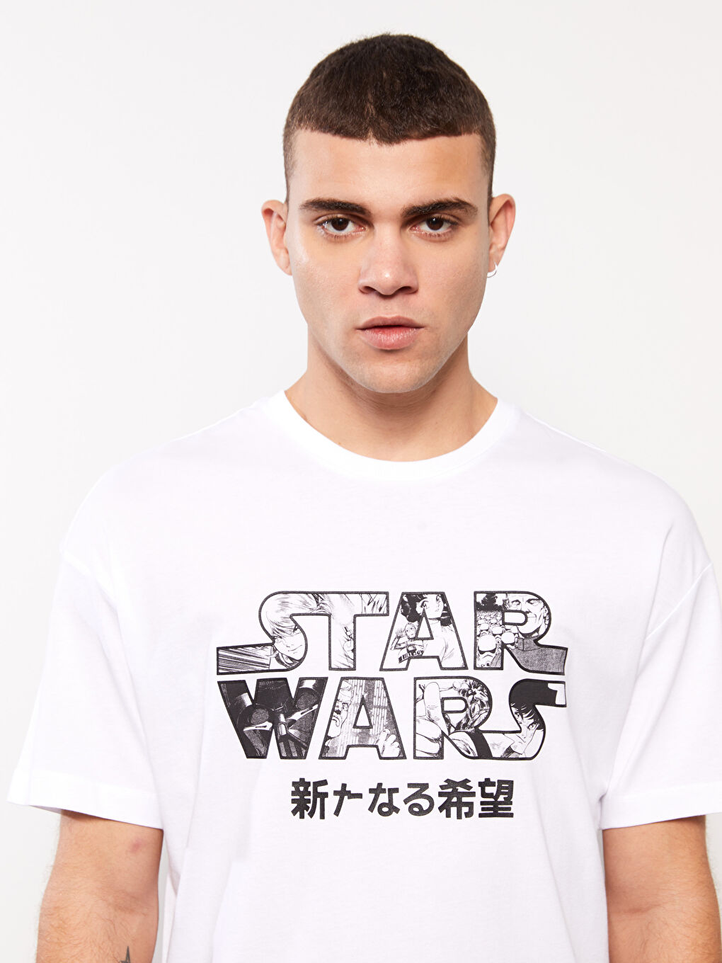 تيشيرت أوفراسايز ياقة دائرية كم قصير مطبوع جيرسي للرجال-2