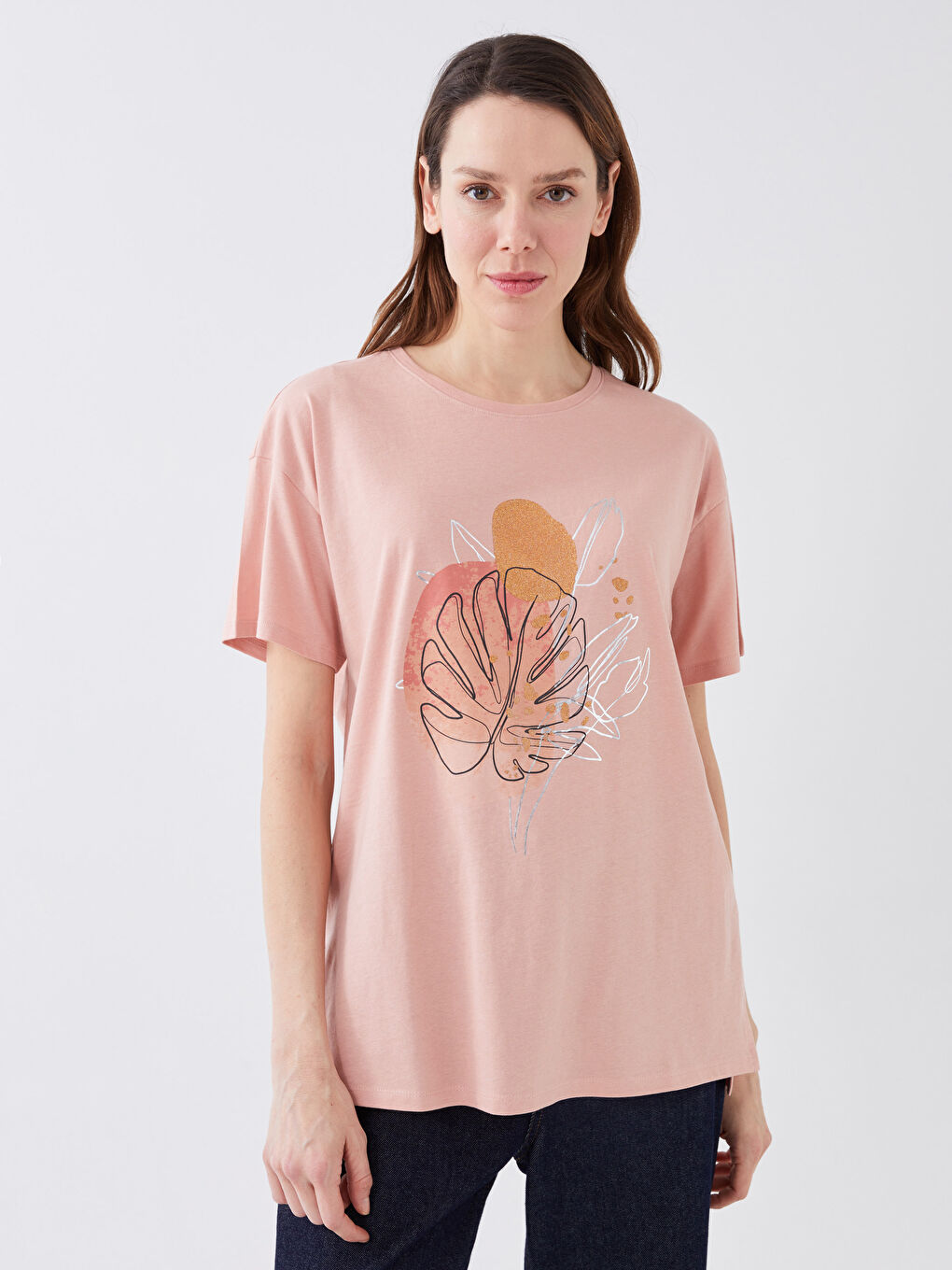 მრგვალი საყელო ნაბეჭდი მოკლე სახელო ქალებისთვის მაისური-1