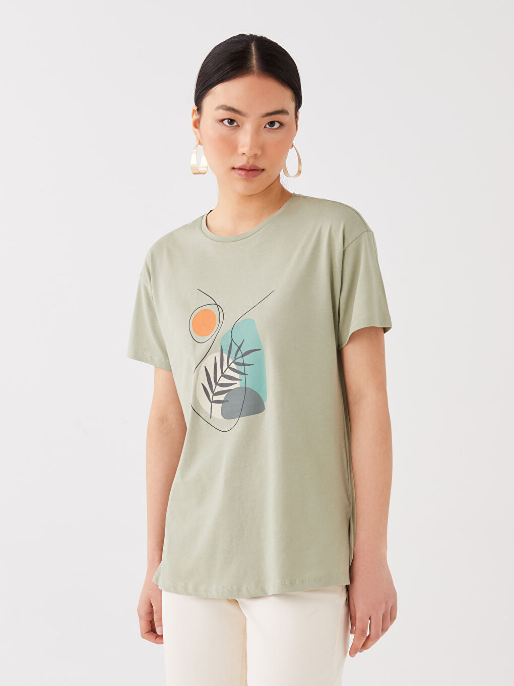 Yeşil Bisiklet Yaka Baskılı Kısa Kollu Kadın Tişört