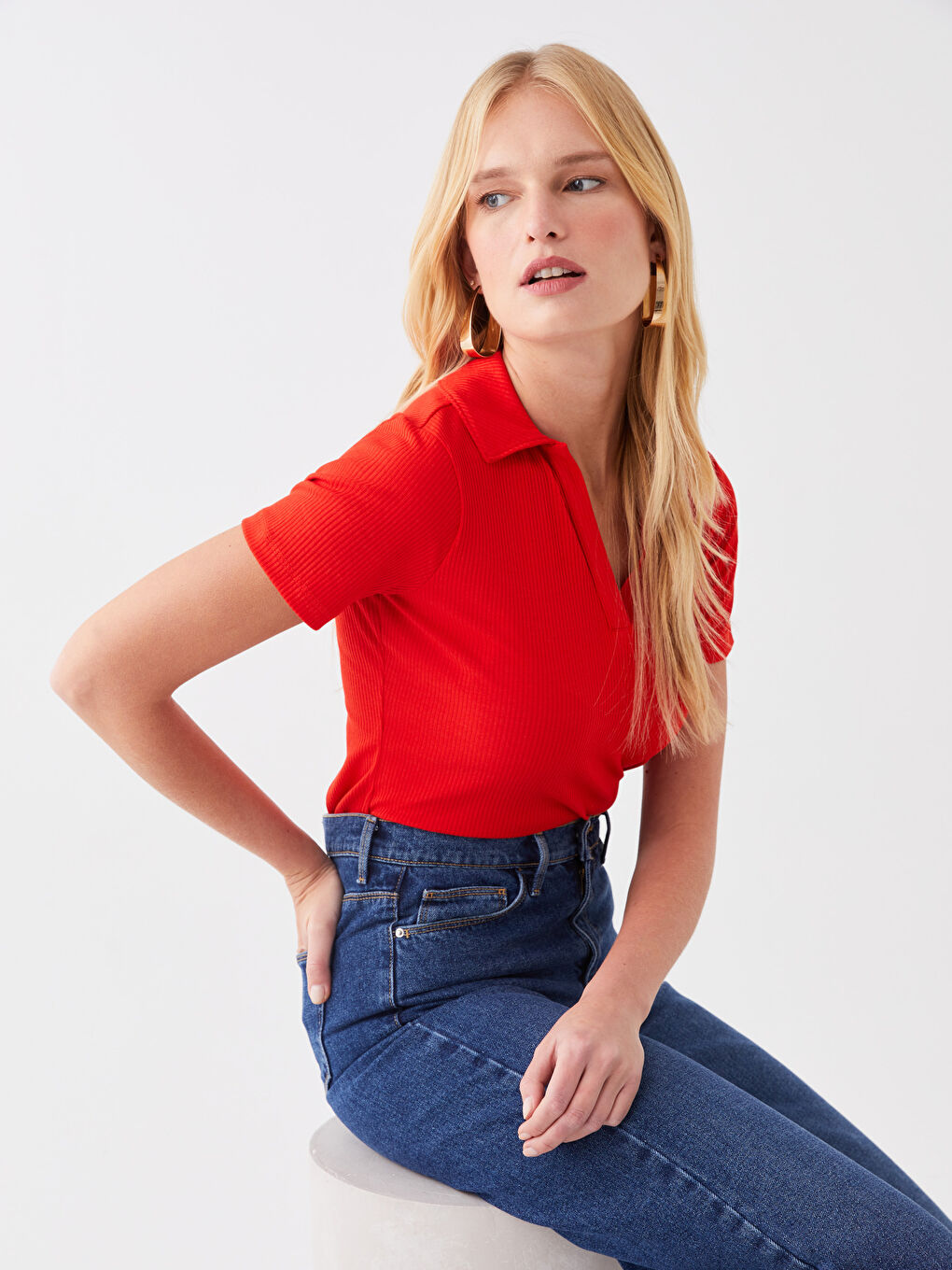 Kırmızı Polo Yaka Düz Kısa Kollu Kadın Tişört