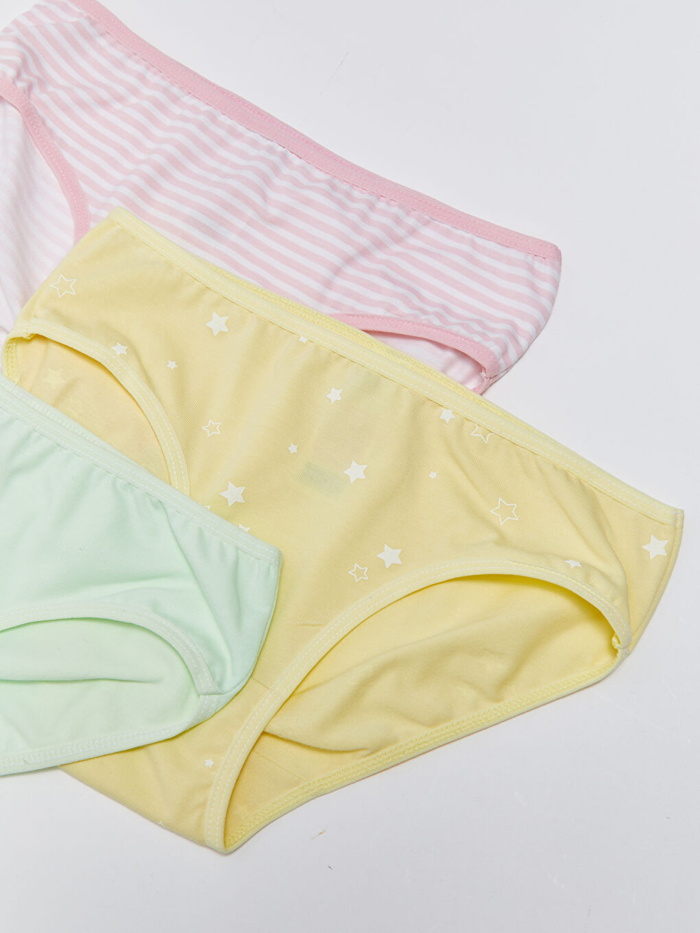LCW Kids Yeşil Baskılı Pamuklu Kız Çocuk Külot 3'lü - 1