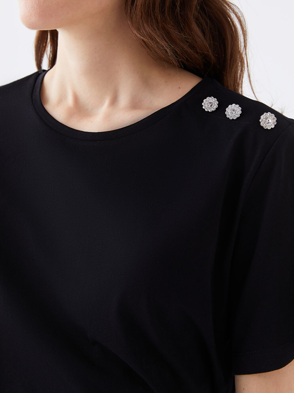 Siyah Bisiklet Yaka Düz Kısa Kollu Kadın Tişört-3