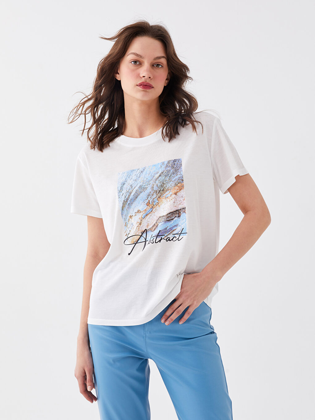 әйелдерге арналған принтті дөңгелек жағалы қысқа жең футболка-1