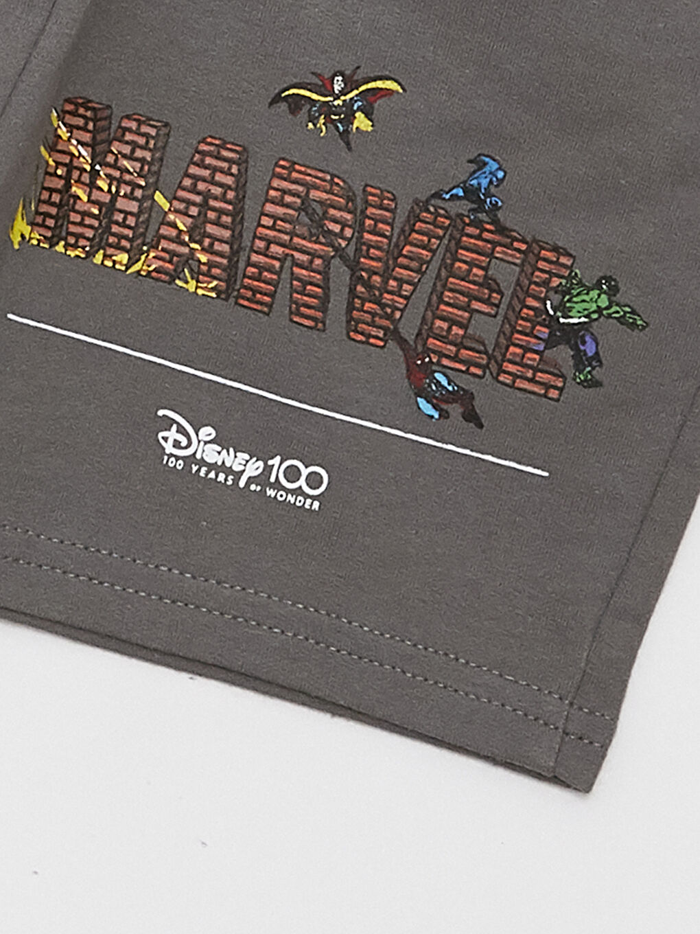 Gri Beli Lastikli Marvel Baskılı Erkek Çocuk Şort-4