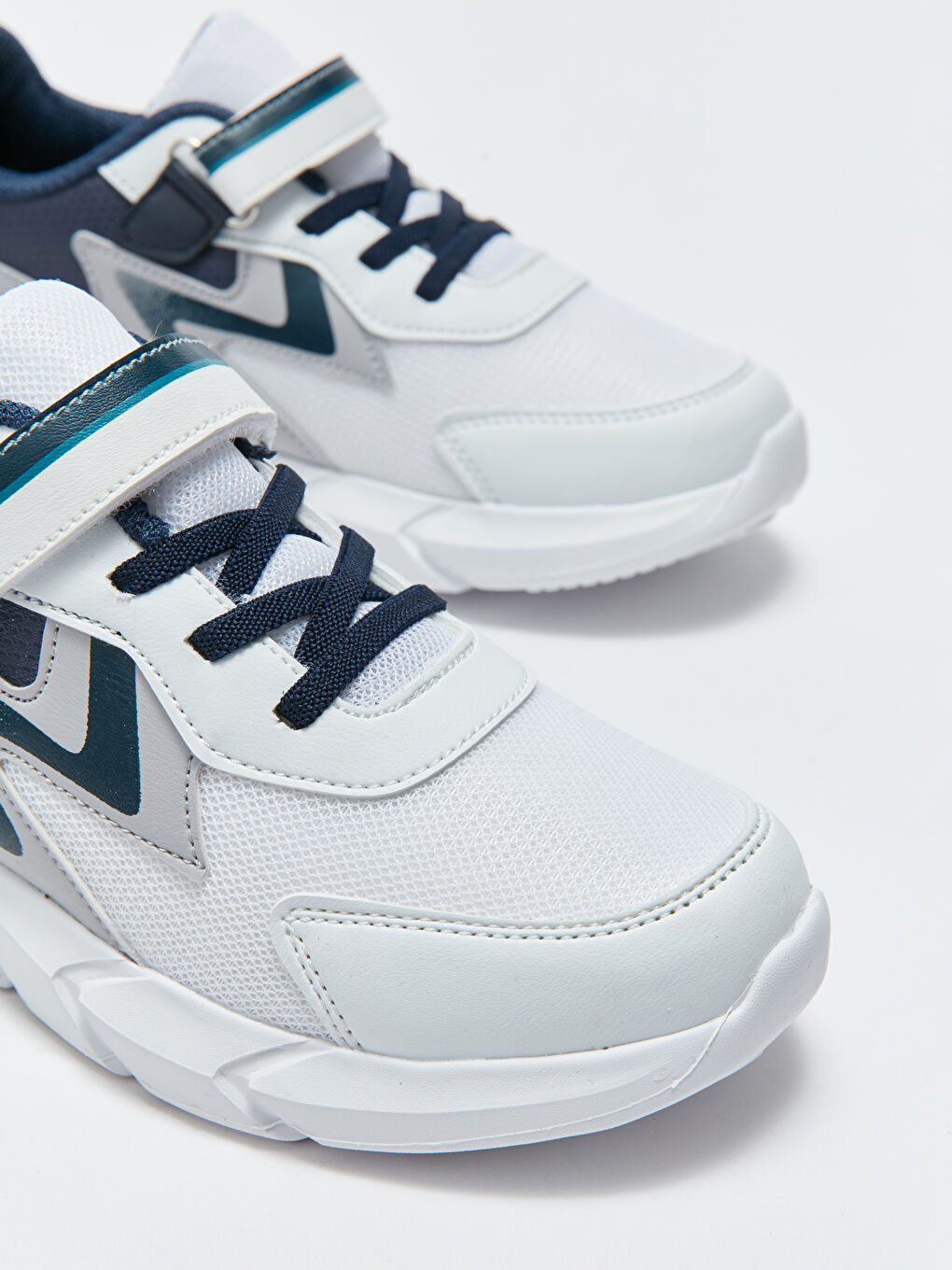 School Runner Sneakers-2