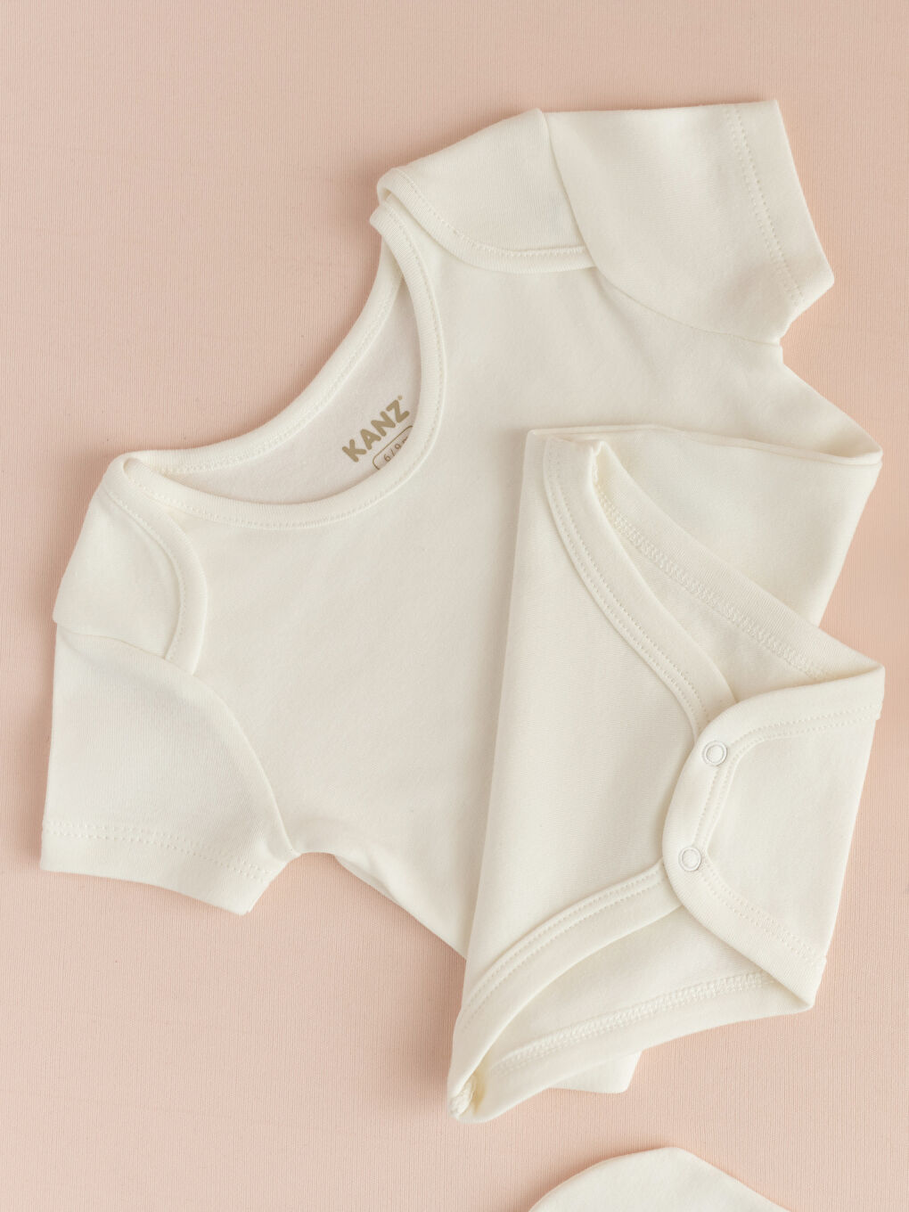 Ekru Bebe Yaka Nakışlı Kız Bebek 3'lü Takım-10