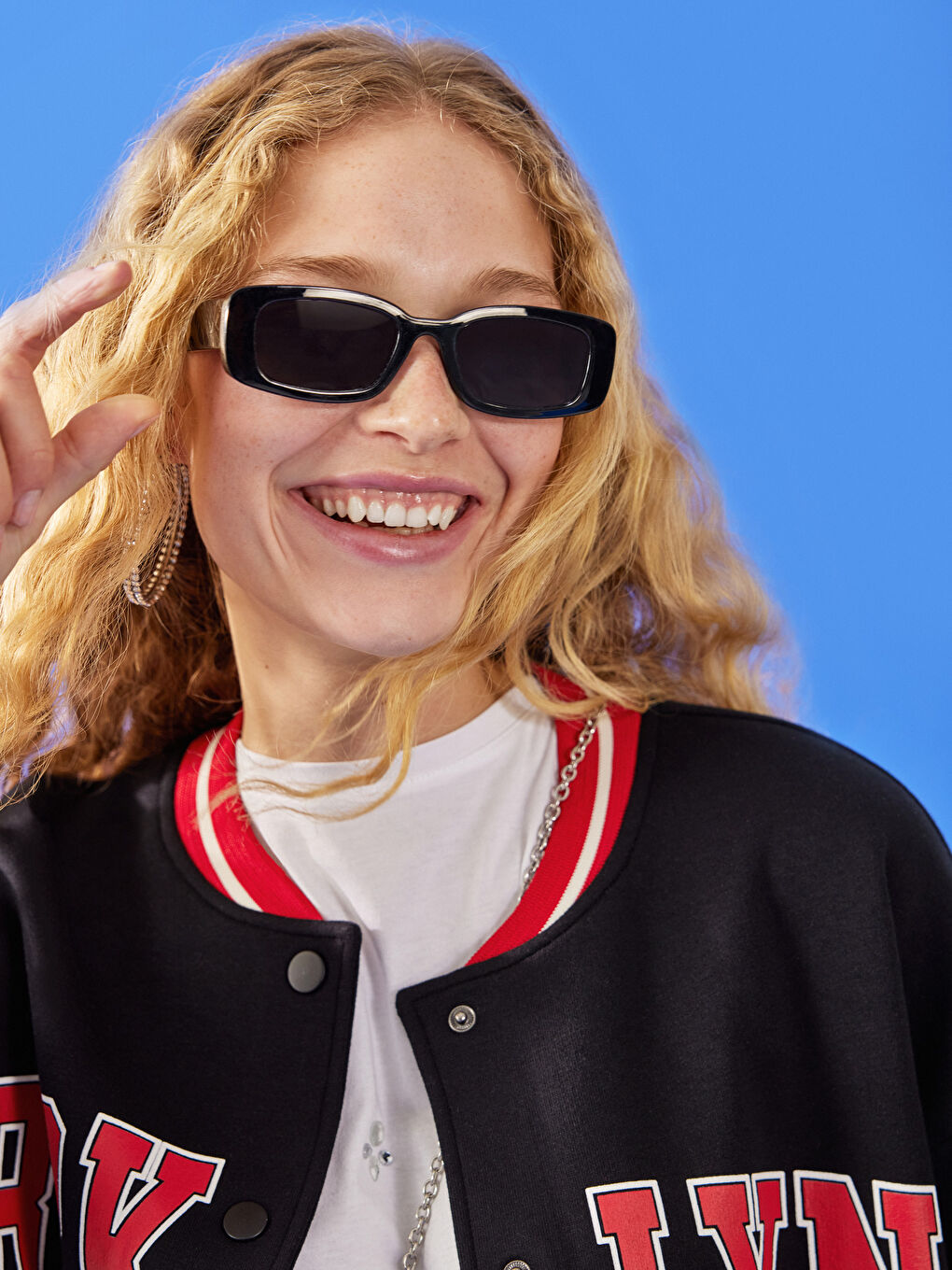 Geacă Colegiu Brodată cu Mâneci Lungi pentru Femei-1