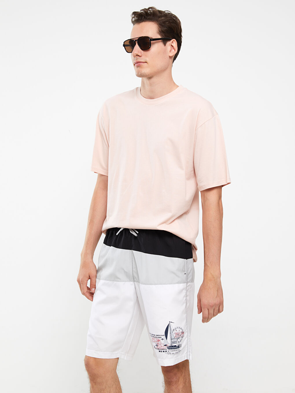 Men's Knee-Length Color-Blocked Swim Shorts-2