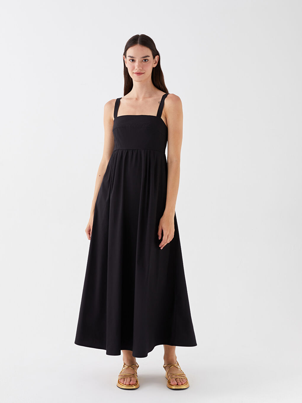 Siyah Kare Yaka Düz Askılı Poplin Kadın Elbise