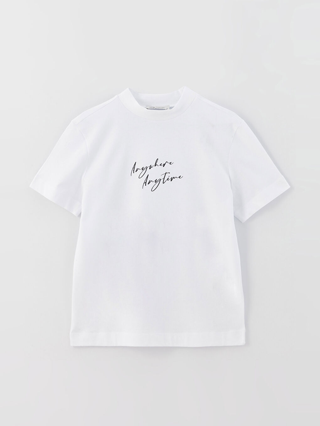 Beyaz Dik Yaka Baskılı Kısa Kollu Kadın Tişört-5