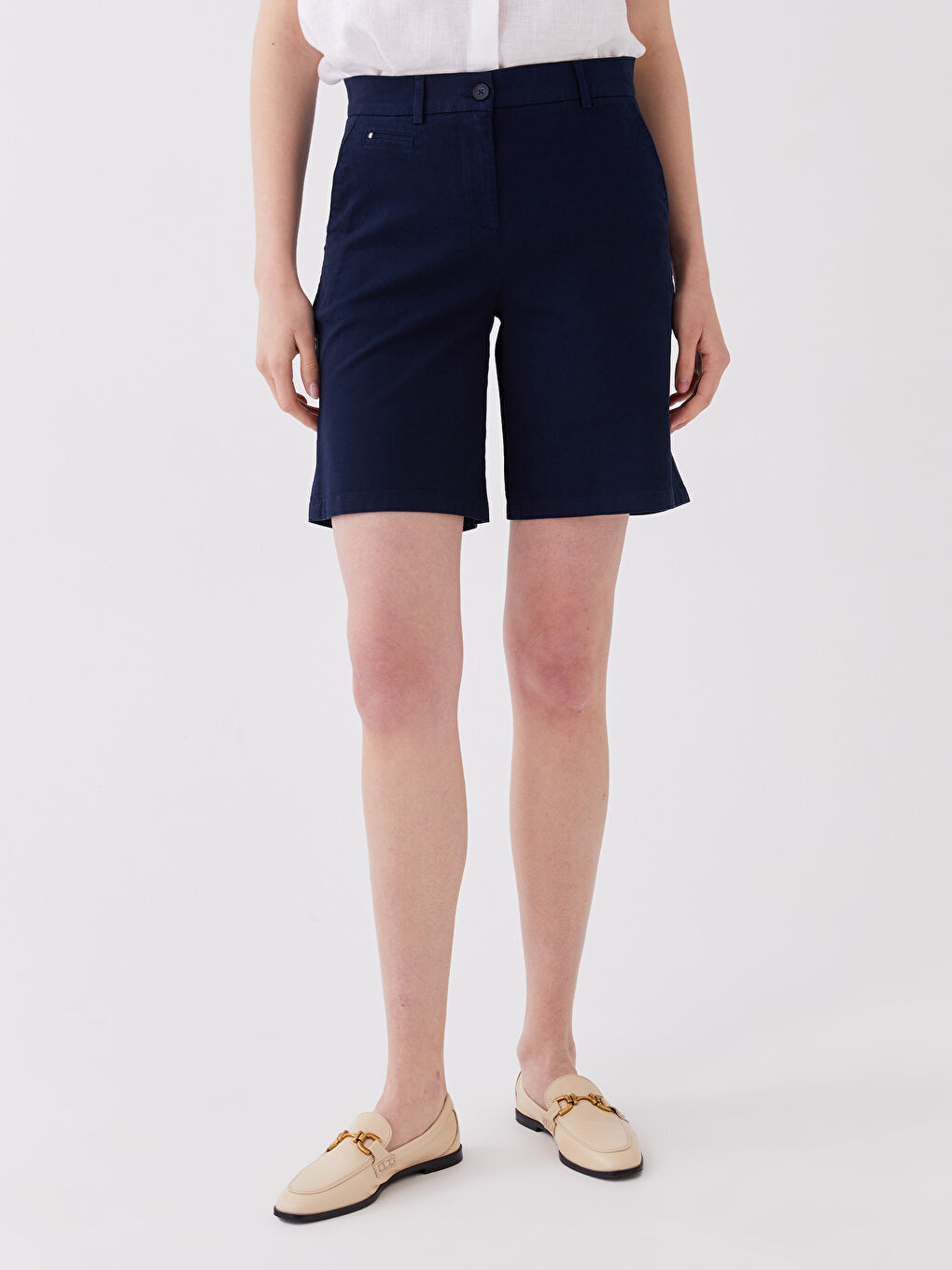 Lacivert Standart Fit Düz Gabardin Kadın Şort-4