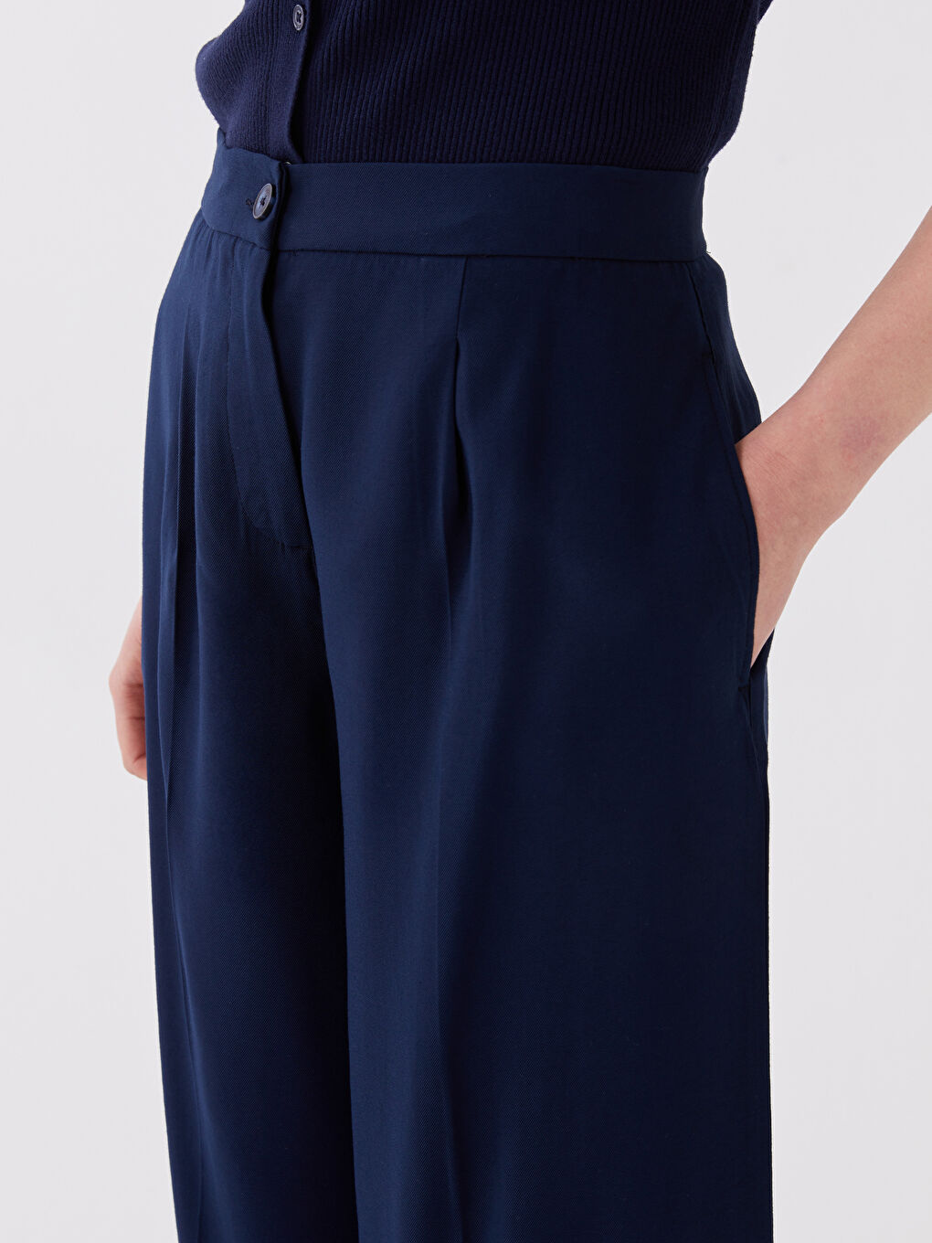 Standard Fit Plain Wide Leg Women's Trousers-2