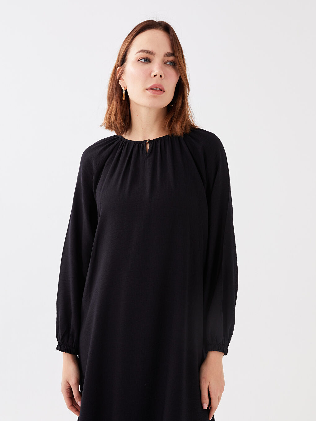 Siyah Bisiklet Yaka Düz Uzun Kollu A Kesim Keten Görünümlü Elbise-2