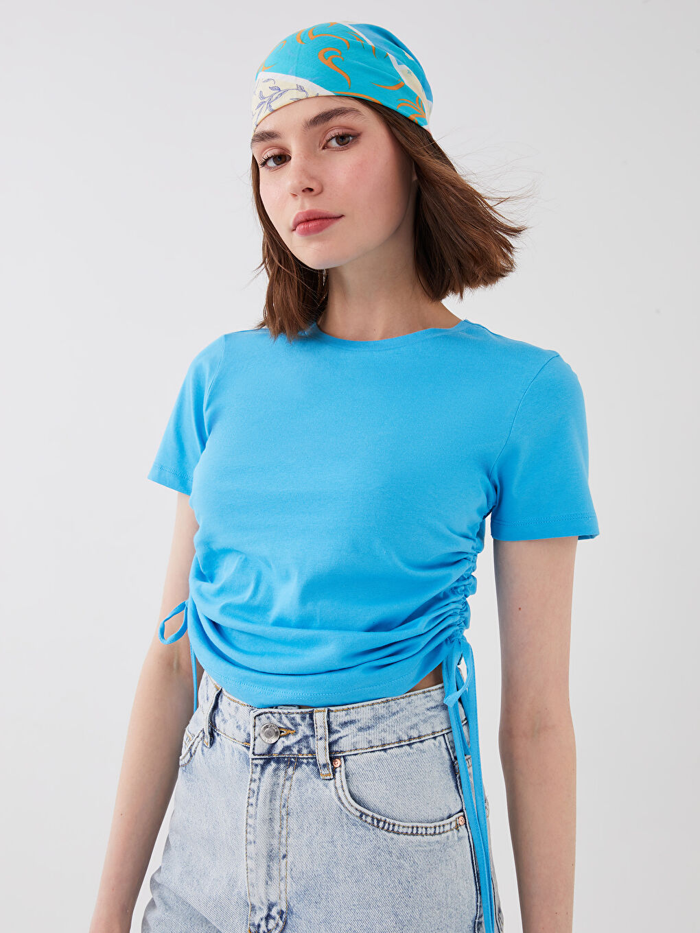 Mavi Bisiklet Yaka Düz Kısa Kollu Kadın Crop