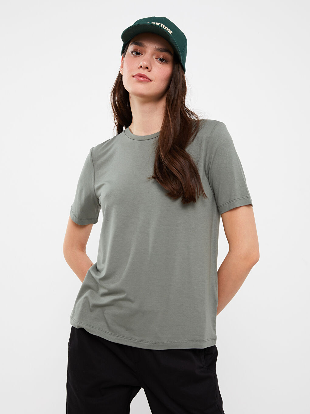 تي شيرت سادة بياقة دائرية بأكمام قصيرة للسيدات-1